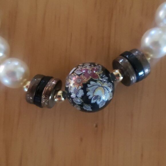 Vintage Japan 15″ Faux Pearl Bead Necklace Japanese‑Made Glass Pearls Elegant - Picture 2 of 4